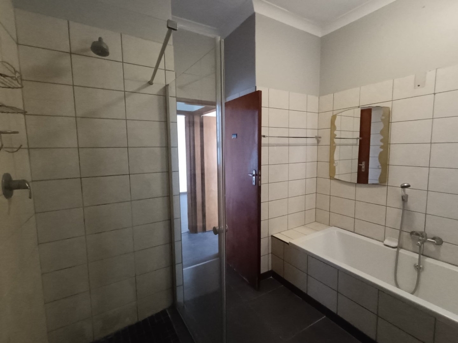 2 Bedroom Property for Sale in Humewood Eastern Cape